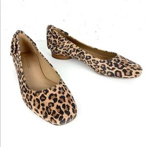 Anthropologie Bernardo Eloise Ballet Flats Sand Cheetah Size 8.5